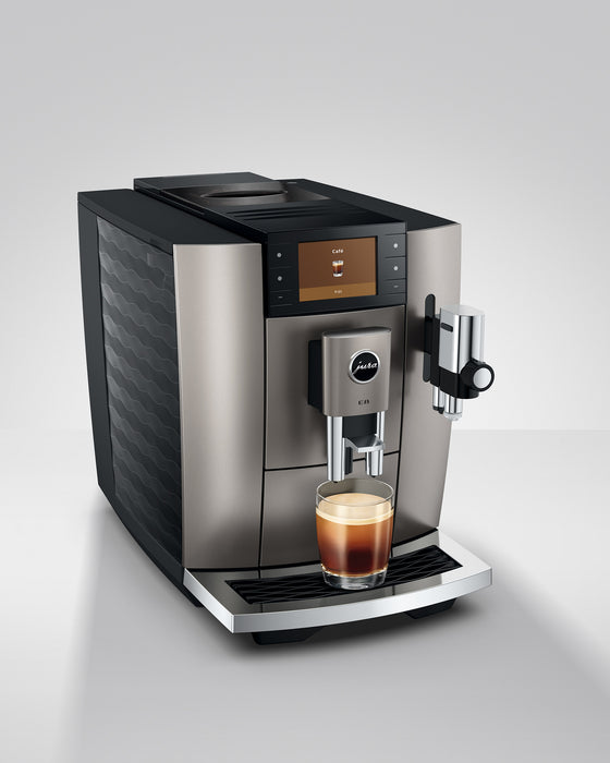 Machine espresso automatique E8, argent, Jura